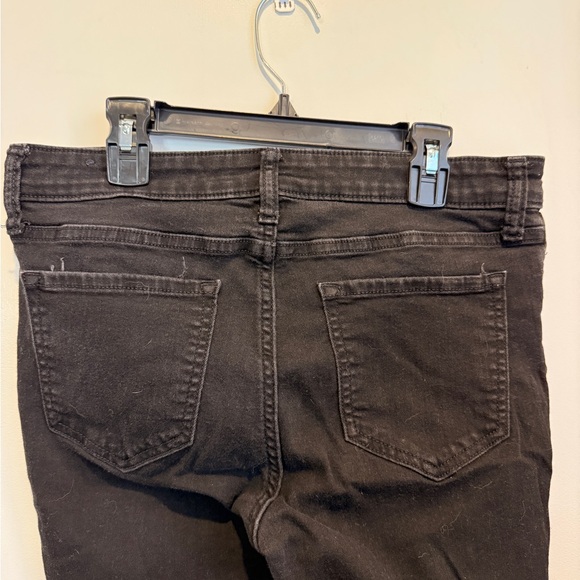 GAP Women's Classic Black Skinny Jeans - Picture 4 of 5